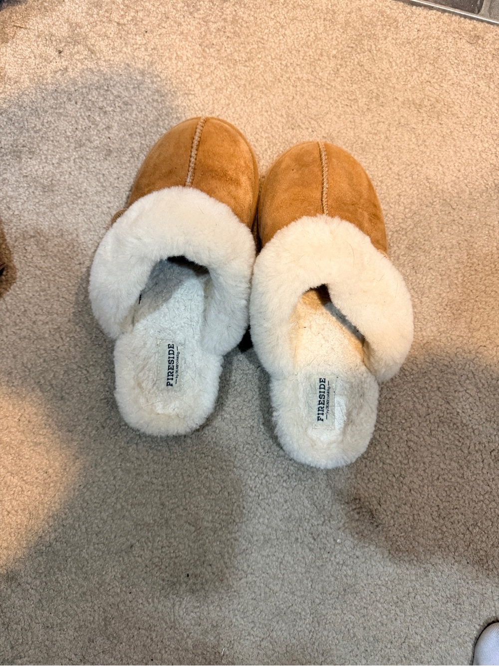 Fireside Cozy Chestnut Shearling-Trim Slip-On Slippers